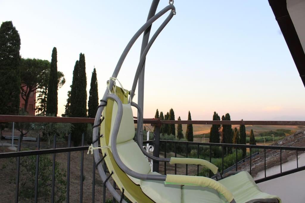 Spazioso Appartamento Castel di Leva Exterior photo