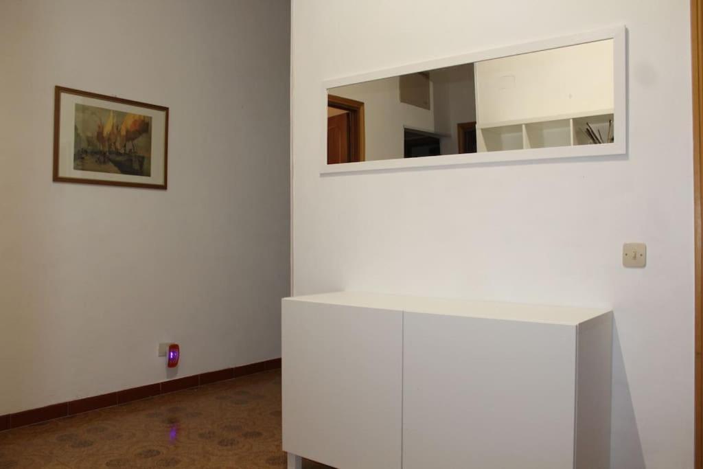 Spazioso Appartamento Castel di Leva Exterior photo